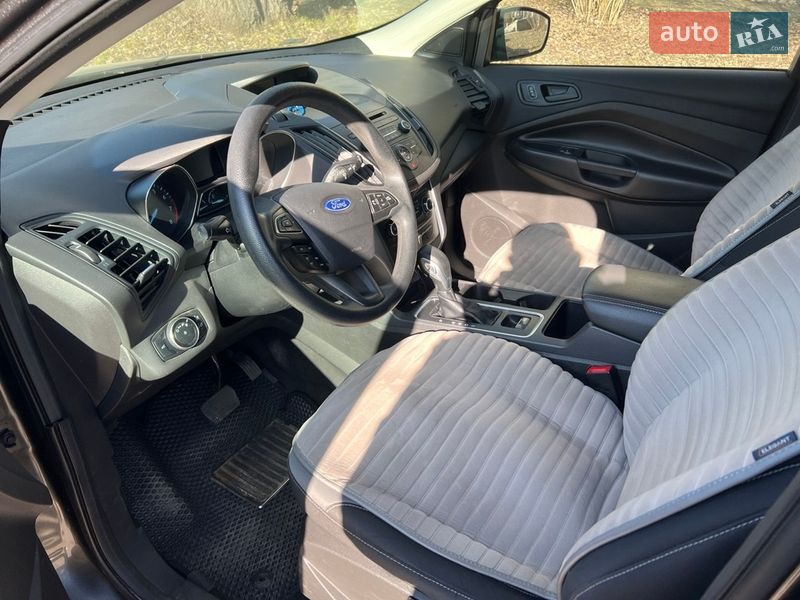 Внедорожник / Кроссовер Ford Escape 2016 в Киеве фото 7 Внедорожник / Кроссовер Ford Escape 2016 в Киеве