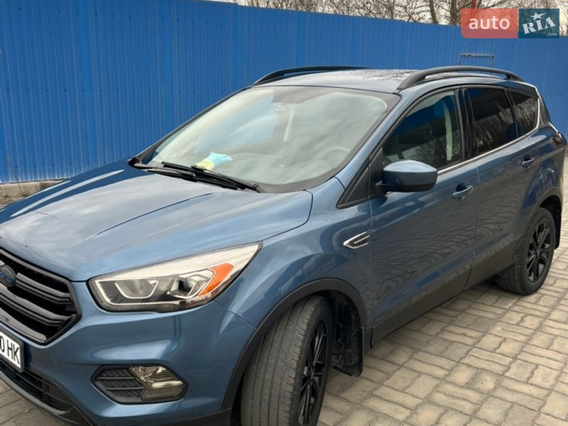 Внедорожник / Кроссовер Ford Escape 2018 в Малине фото 5 Внедорожник / Кроссовер Ford Escape 2018 в Малине