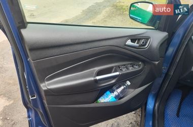 Внедорожник / Кроссовер Ford Escape 2018 в Лохвице