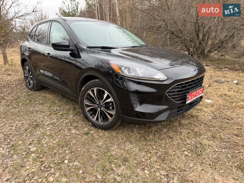 Внедорожник / Кроссовер Ford Escape 2021 в Чернигове