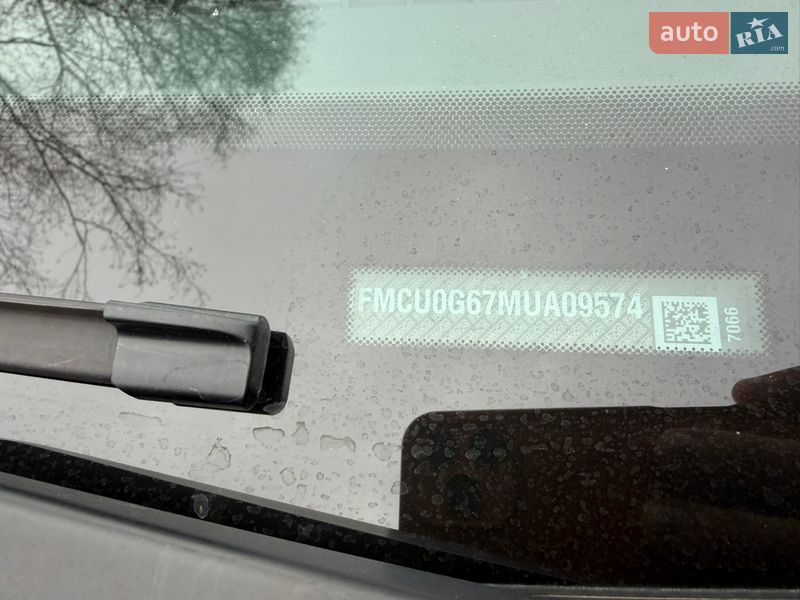 Внедорожник / Кроссовер Ford Escape 2021 в Чернигове