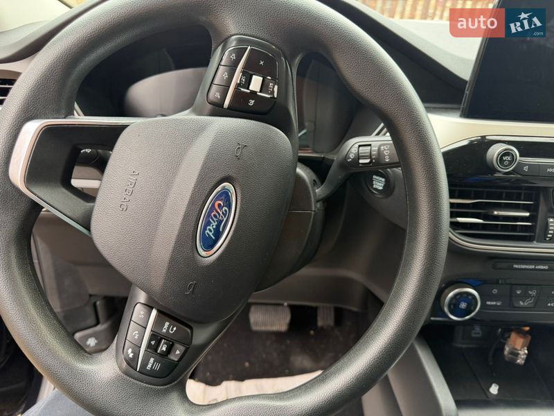 Внедорожник / Кроссовер Ford Escape 2021 в Чернигове