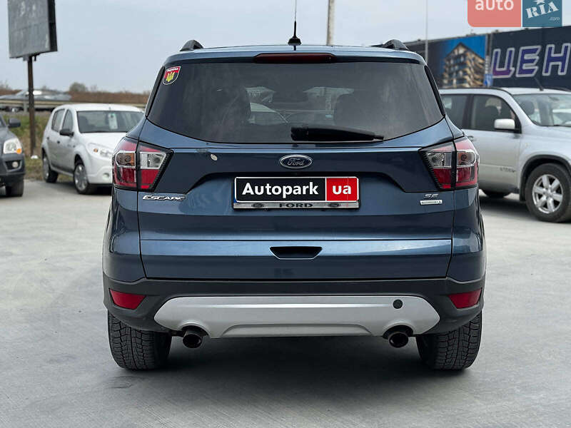 Внедорожник / Кроссовер Ford Escape 2017 в Львове