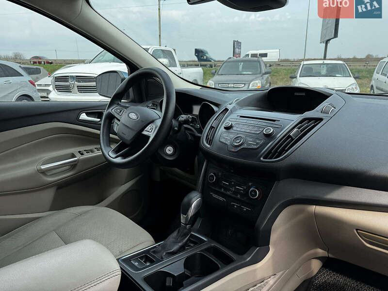 Внедорожник / Кроссовер Ford Escape 2017 в Львове