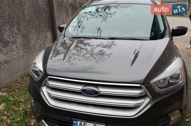 Внедорожник / Кроссовер Ford Escape 2017 в Покрове