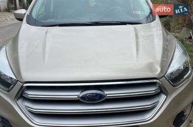 Позашляховик / Кросовер Ford Escape 2016 в Ужгороді