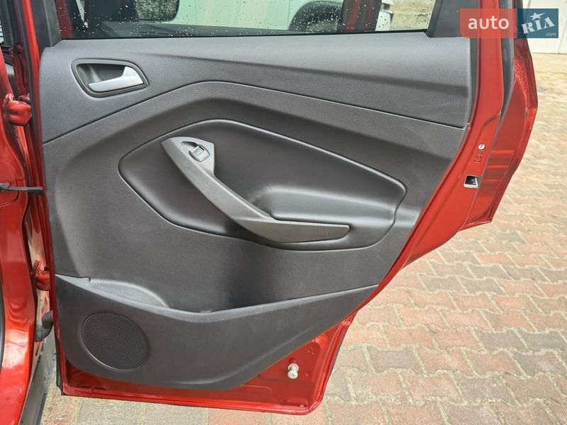 Внедорожник / Кроссовер Ford Escape 2019 в Сумах