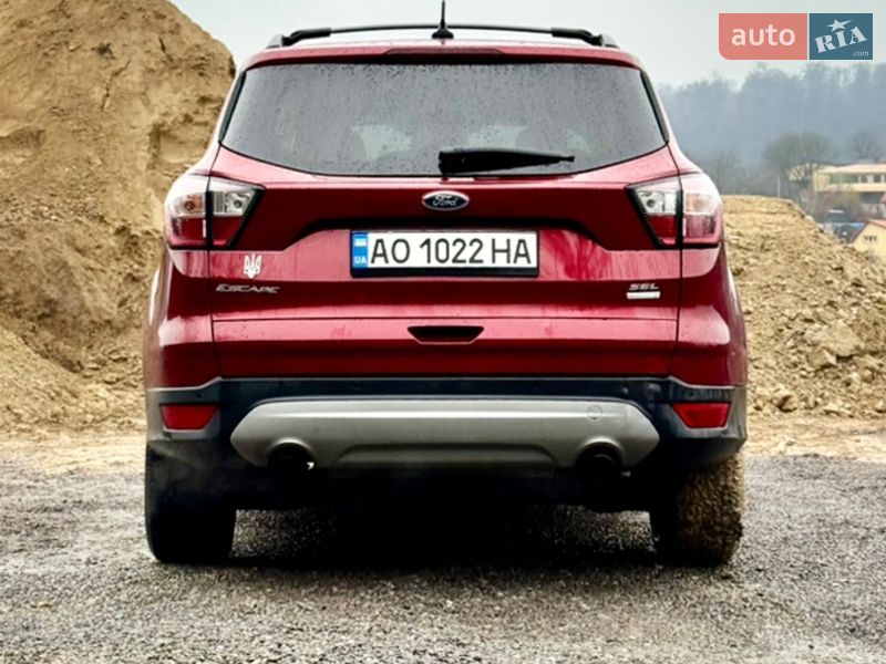 Внедорожник / Кроссовер Ford Escape 2018 в Львове