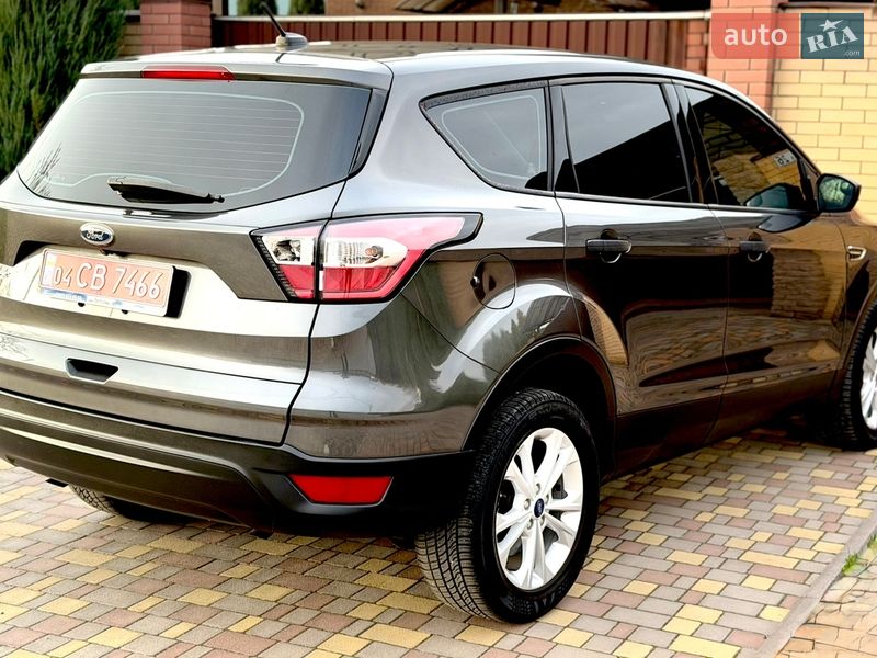 Внедорожник / Кроссовер Ford Escape 2017 в Днепре