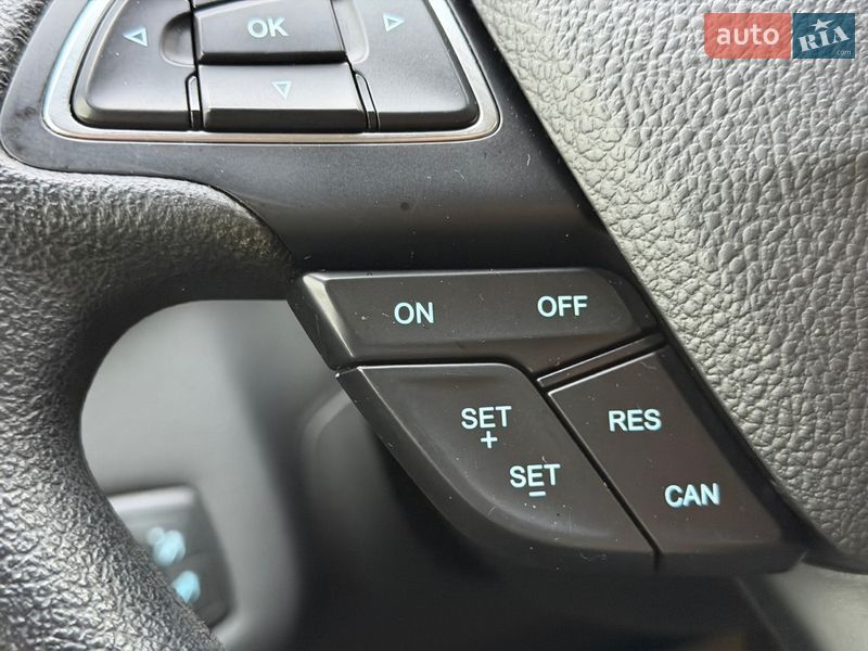 Внедорожник / Кроссовер Ford Escape 2017 в Днепре