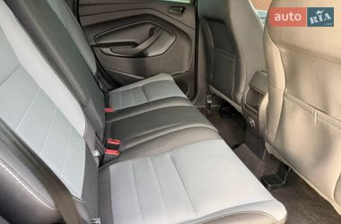 Внедорожник / Кроссовер Ford Escape 2017 в Днепре