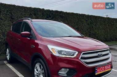 Внедорожник / Кроссовер Ford Escape 2017 в Львове