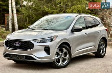 Внедорожник / Кроссовер Ford Escape 2024 в Гнивани