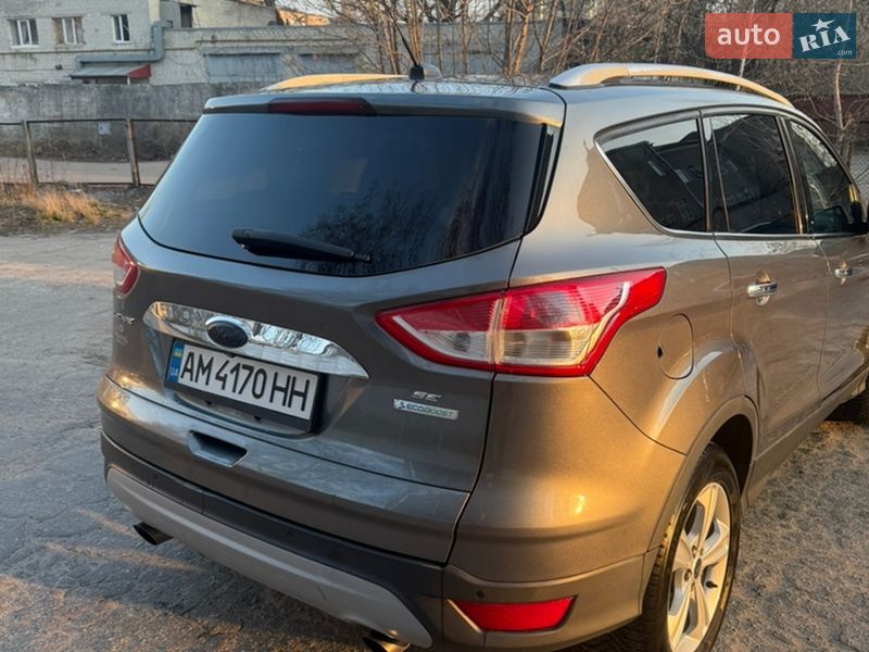 Внедорожник / Кроссовер Ford Escape 2014 в Житомире
