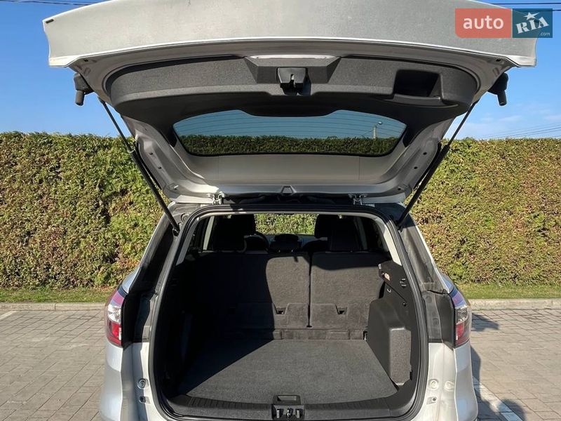 Внедорожник / Кроссовер Ford Escape 2017 в Львове