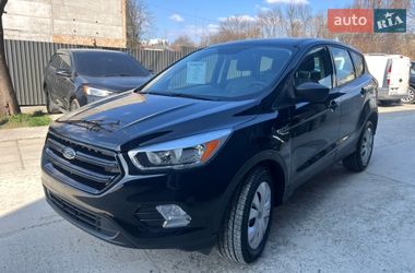 Позашляховик / Кросовер Ford Escape 2017 в Трускавці