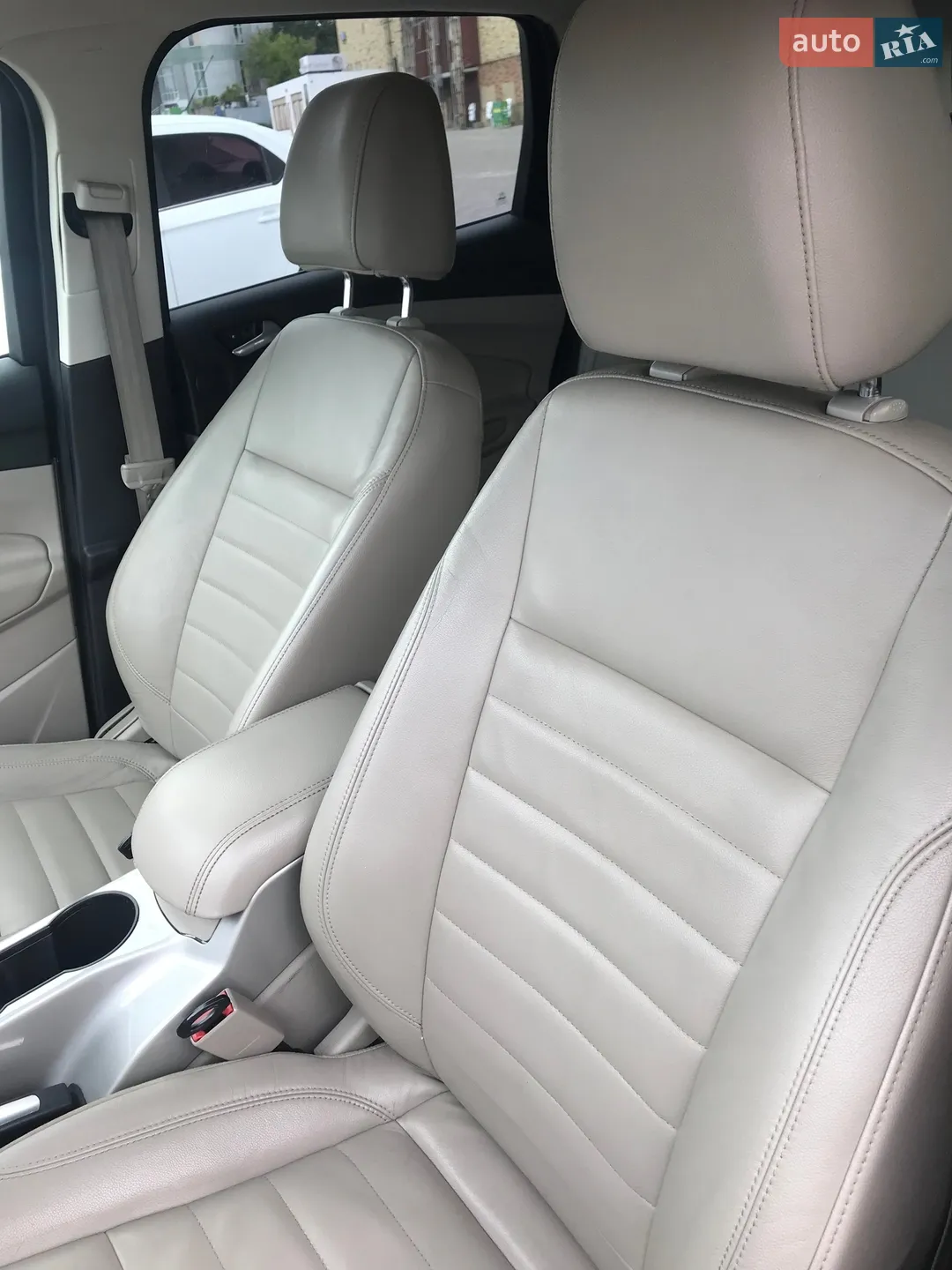 2012 Ford Escape - мініатюра 7