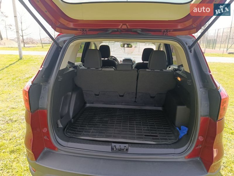 Внедорожник / Кроссовер Ford Escape 2018 в Львове