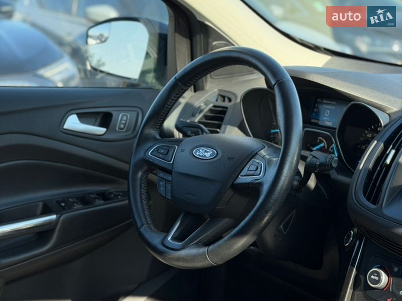 Позашляховик / Кросовер Ford Escape 2019 в Івано-Франківську