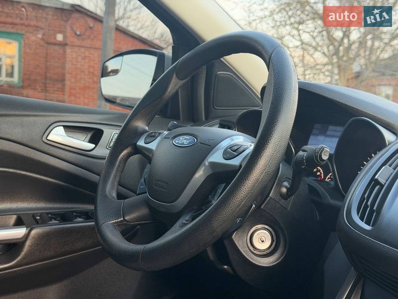 Позашляховик / Кросовер Ford Escape 2014 в Охтирці