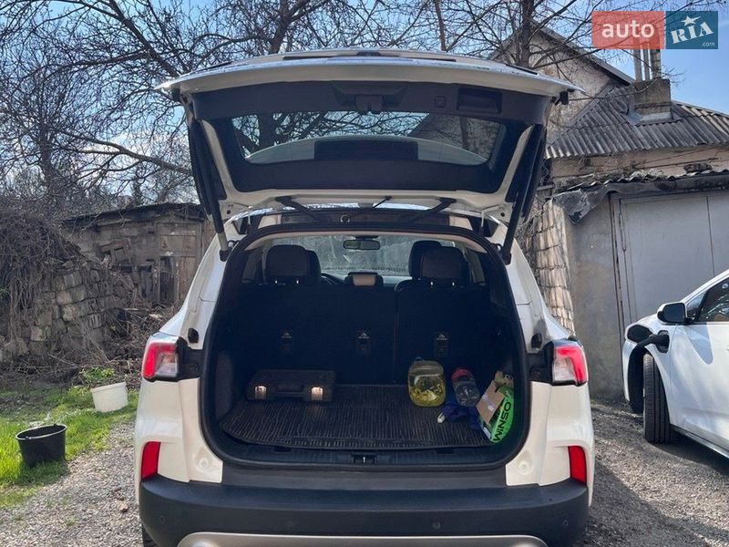 Внедорожник / Кроссовер Ford Escape 2020 в Каменском