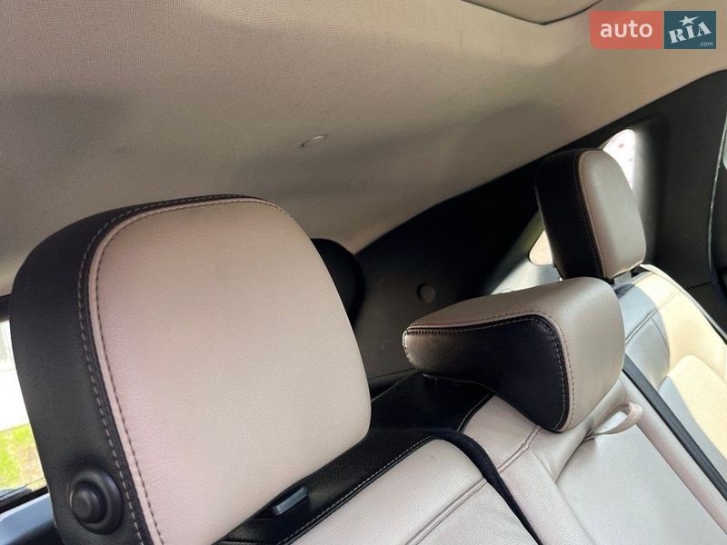 Внедорожник / Кроссовер Ford Escape 2020 в Каменском