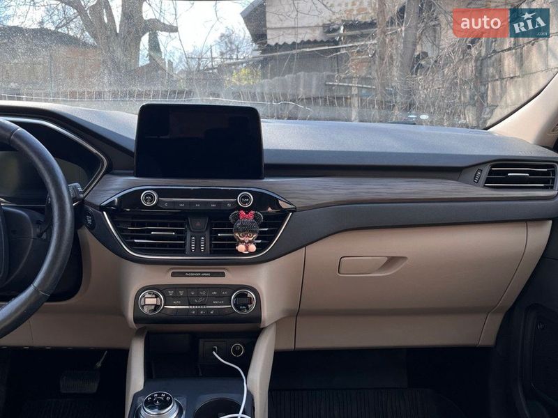 Внедорожник / Кроссовер Ford Escape 2020 в Каменском