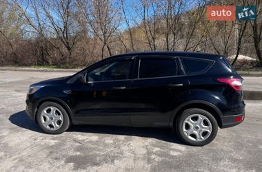 Внедорожник / Кроссовер Ford Escape 2016 в Киеве