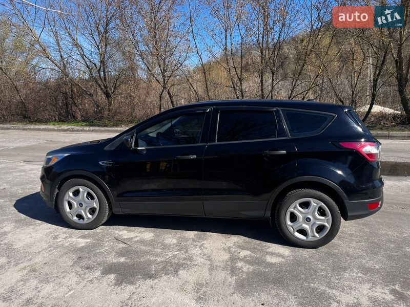 Внедорожник / Кроссовер Ford Escape 2016 в Киеве