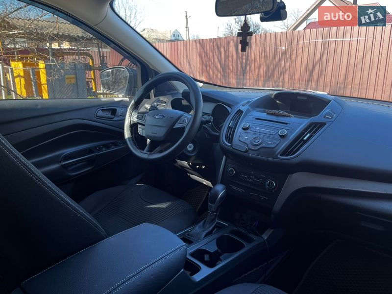 Внедорожник / Кроссовер Ford Escape 2016 в Киеве
