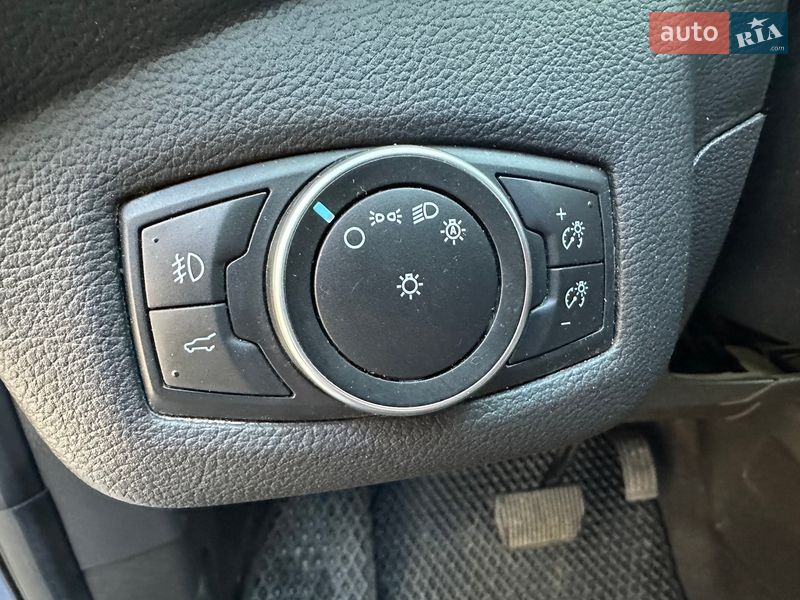 Внедорожник / Кроссовер Ford Escape 2018 в Киеве фото 24 Внедорожник / Кроссовер Ford Escape 2018 в Киеве