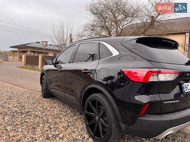 Внедорожник / Кроссовер Ford Escape 2020 в Ивано-Франковске