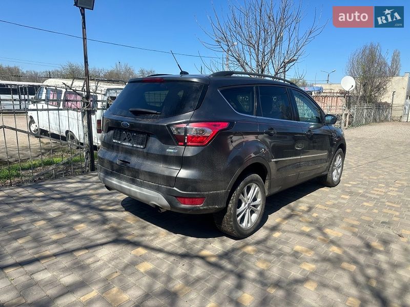 Внедорожник / Кроссовер Ford Escape 2018 в Одессе