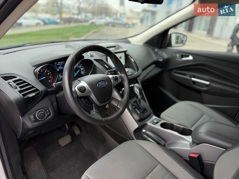Внедорожник / Кроссовер Ford Escape 2016 в Киеве фото 13 Внедорожник / Кроссовер Ford Escape 2016 в Киеве