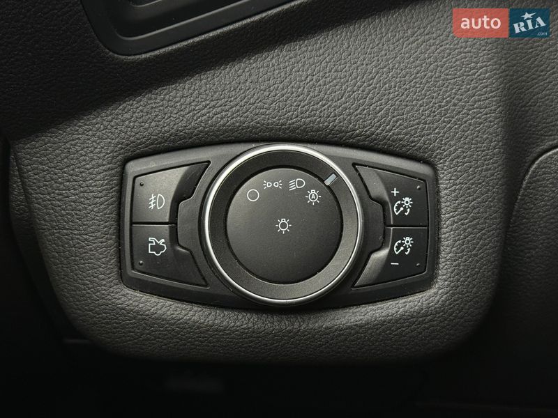 Внедорожник / Кроссовер Ford Escape 2016 в Киеве фото 23 Внедорожник / Кроссовер Ford Escape 2016 в Киеве