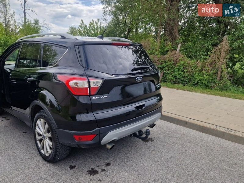 Позашляховик / Кросовер Ford Escape 2017 в Львові