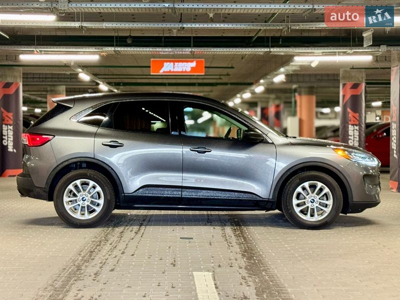 Внедорожник / Кроссовер Ford Escape 2022 в Киеве