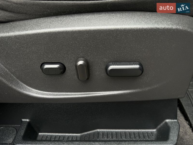 Позашляховик / Кросовер Ford Escape 2018 в Дрогобичі фото 48 Позашляховик / Кросовер Ford Escape 2018 в Дрогобичі