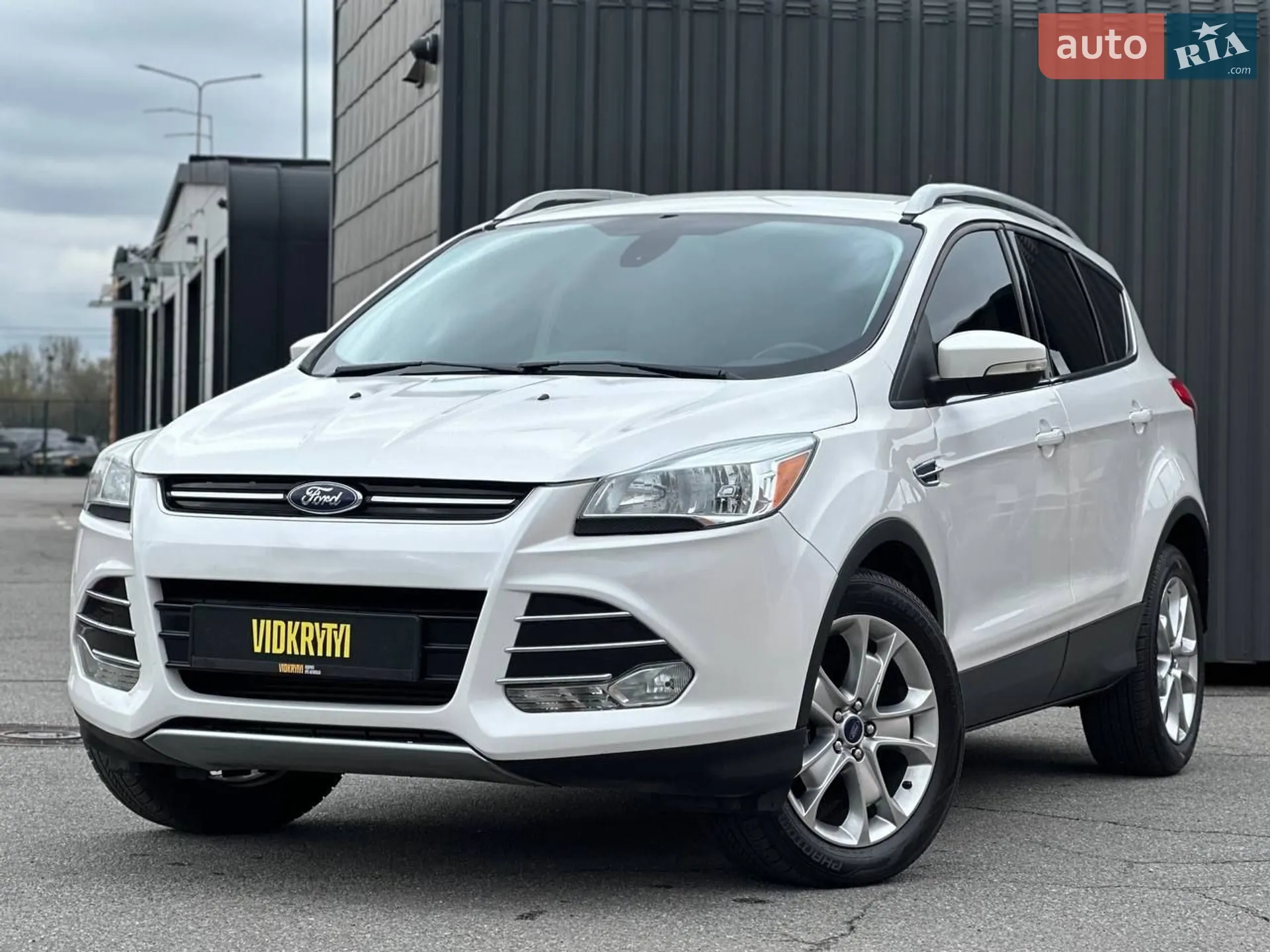 2016 Ford Escape - фото 1