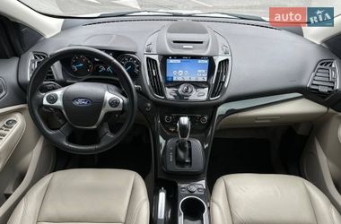 Внедорожник / Кроссовер Ford Escape 2016 в Киеве