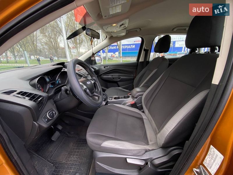 Позашляховик / Кросовер Ford Escape 2016 в Дніпрі