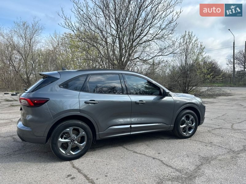 Внедорожник / Кроссовер Ford Escape 2023 в Запорожье