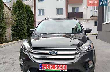 Внедорожник / Кроссовер Ford Escape 2018 в Дубно
