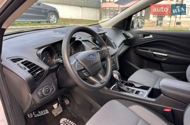 Внедорожник / Кроссовер Ford Escape 2019 в Черновцах