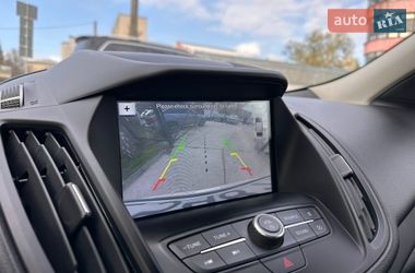 Внедорожник / Кроссовер Ford Escape 2019 в Черновцах