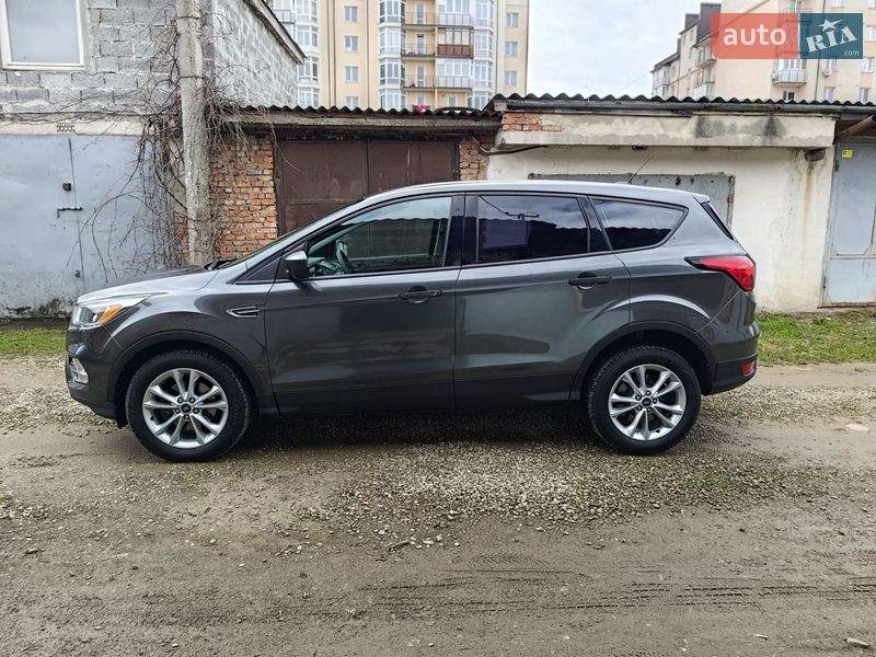 Позашляховик / Кросовер Ford Escape 2018 в Надвірній
