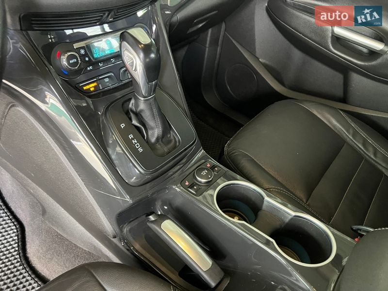 Позашляховик / Кросовер Ford Escape 2015 в Дніпрі фото 16 Позашляховик / Кросовер Ford Escape 2015 в Дніпрі