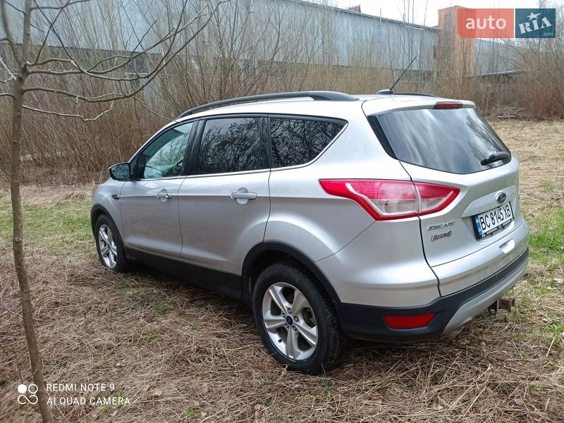 Внедорожник / Кроссовер Ford Escape 2015 в Дрогобыче