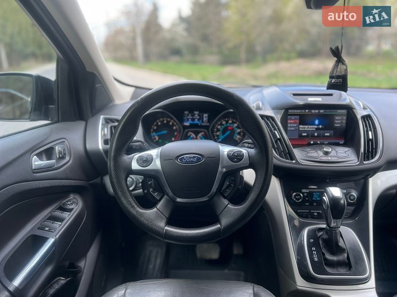 Внедорожник / Кроссовер Ford Escape 2013 в Ивано-Франковске