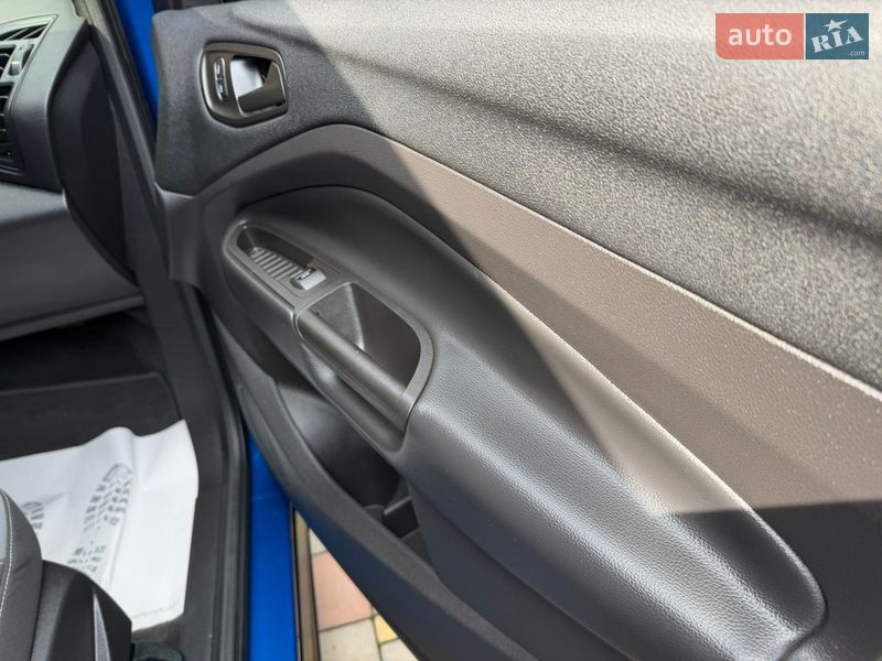 Позашляховик / Кросовер Ford Escape 2018 в Дніпрі